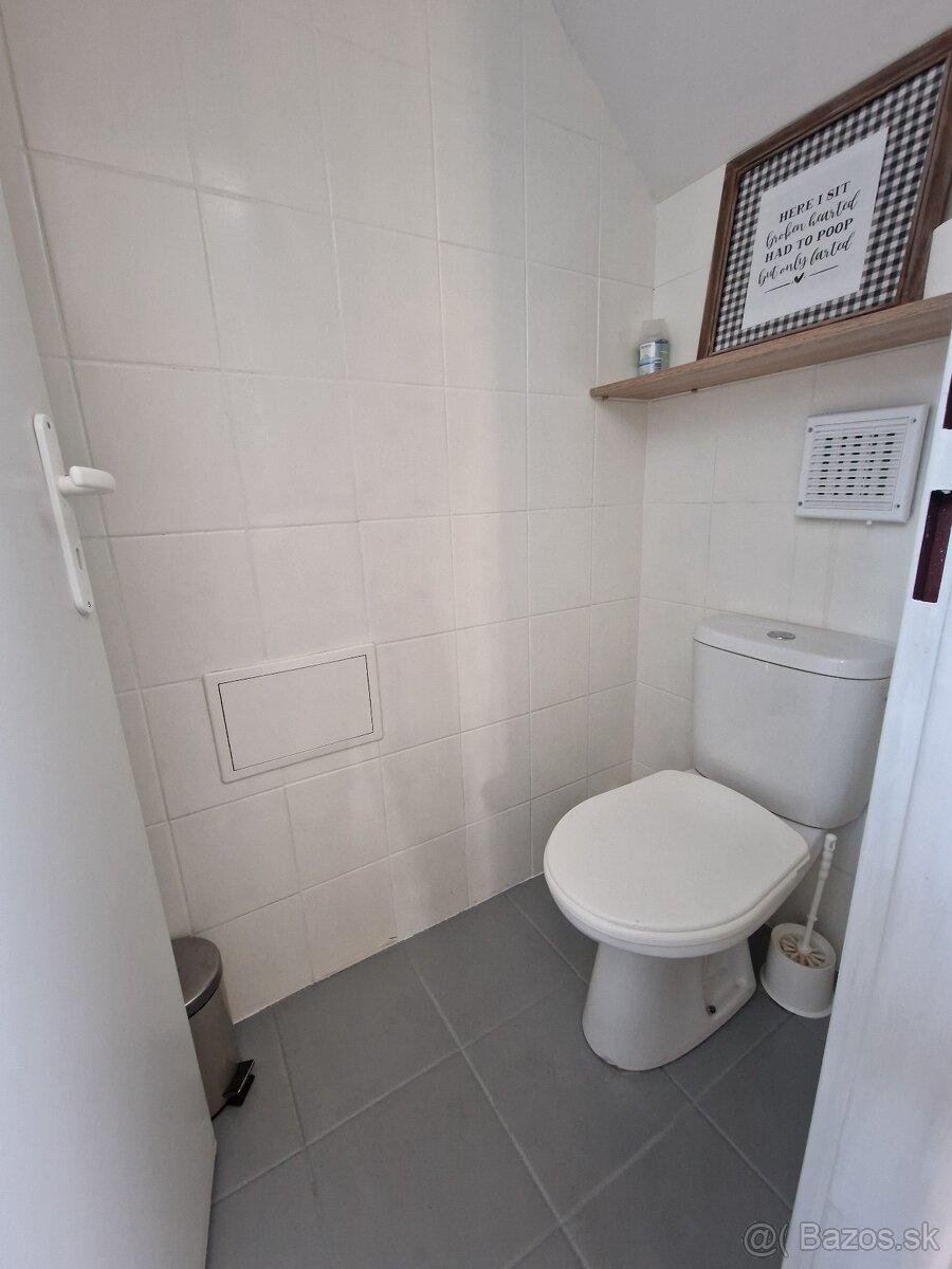 Obchodný/ administr - 6