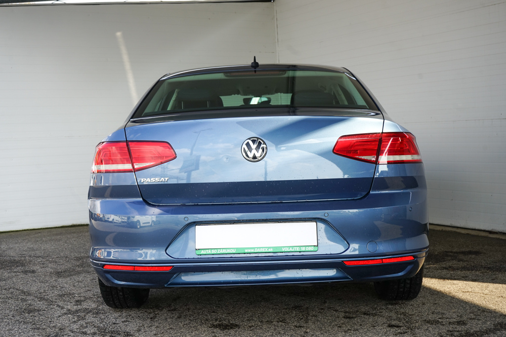 34-VOLKSWAGEN Passat, 2018,nafta,2.0TDI Comfortline,110kW - 6