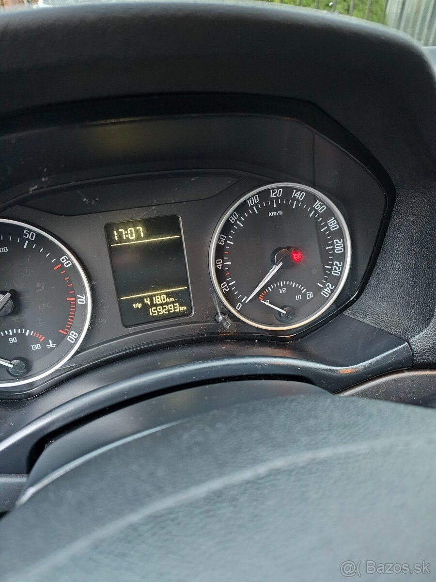 Škoda octavia 2012 - 6