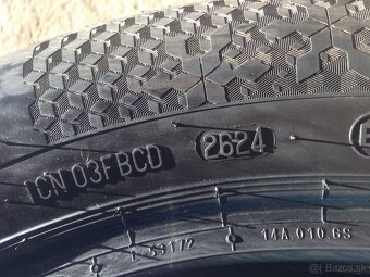 Predám zimné 215/55r17 5/6mm - 6