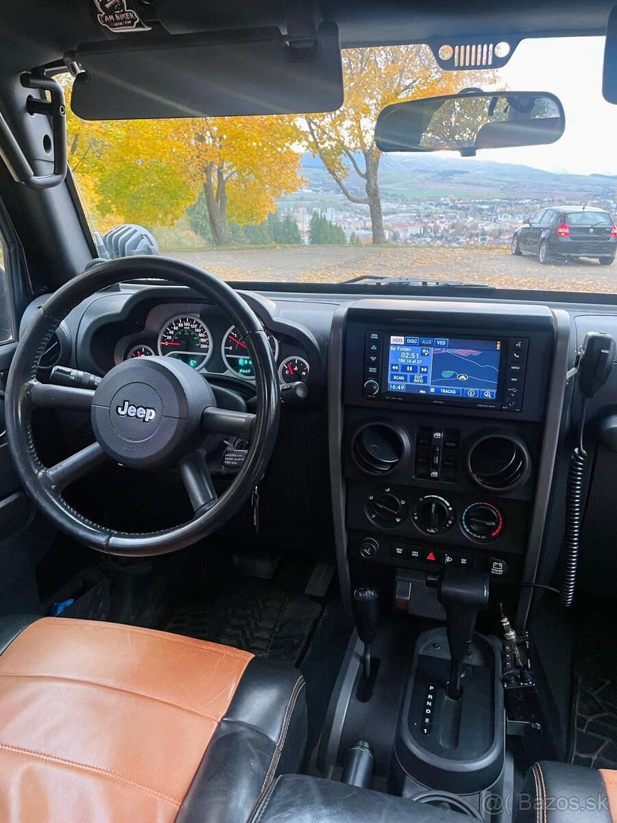 Jeep Wrangler Rubicon - 6