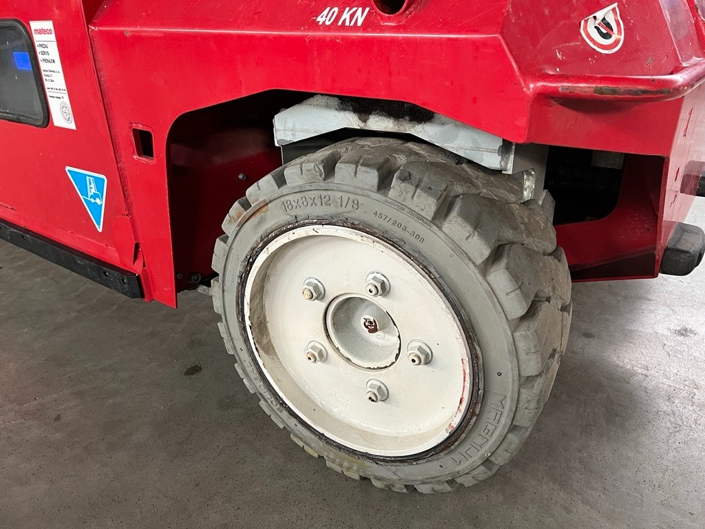 PREDAJ - nožnicová pracovná plošina PB 171 – 17,1 m - 6