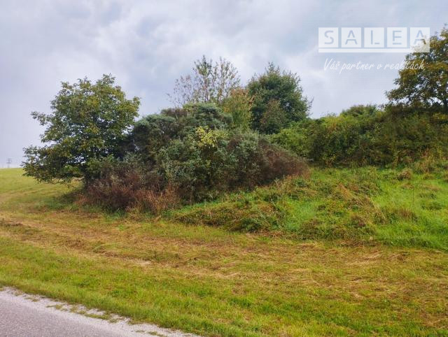 Stavebný pozemok o výmere 1714m2 v obci Papraď - 6