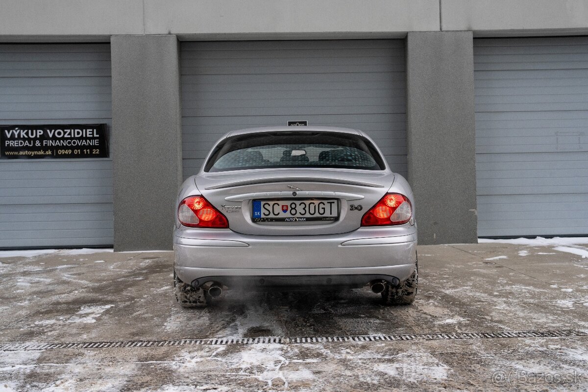 Jaguar X-type 3.0 V6 4X4 169kw M5 - 6