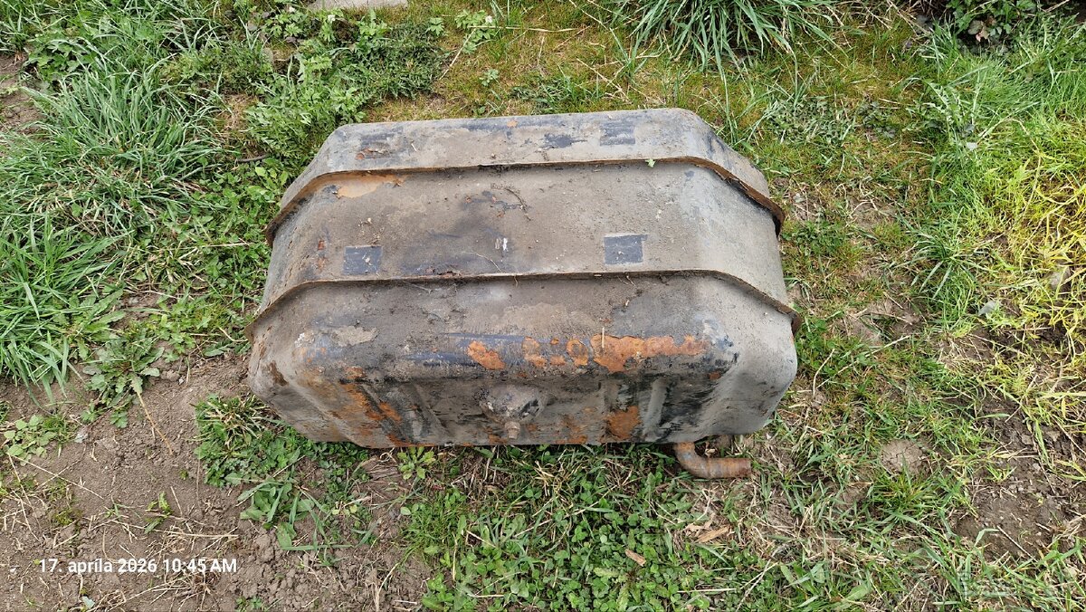 Palivová Nádrž 120L - 6