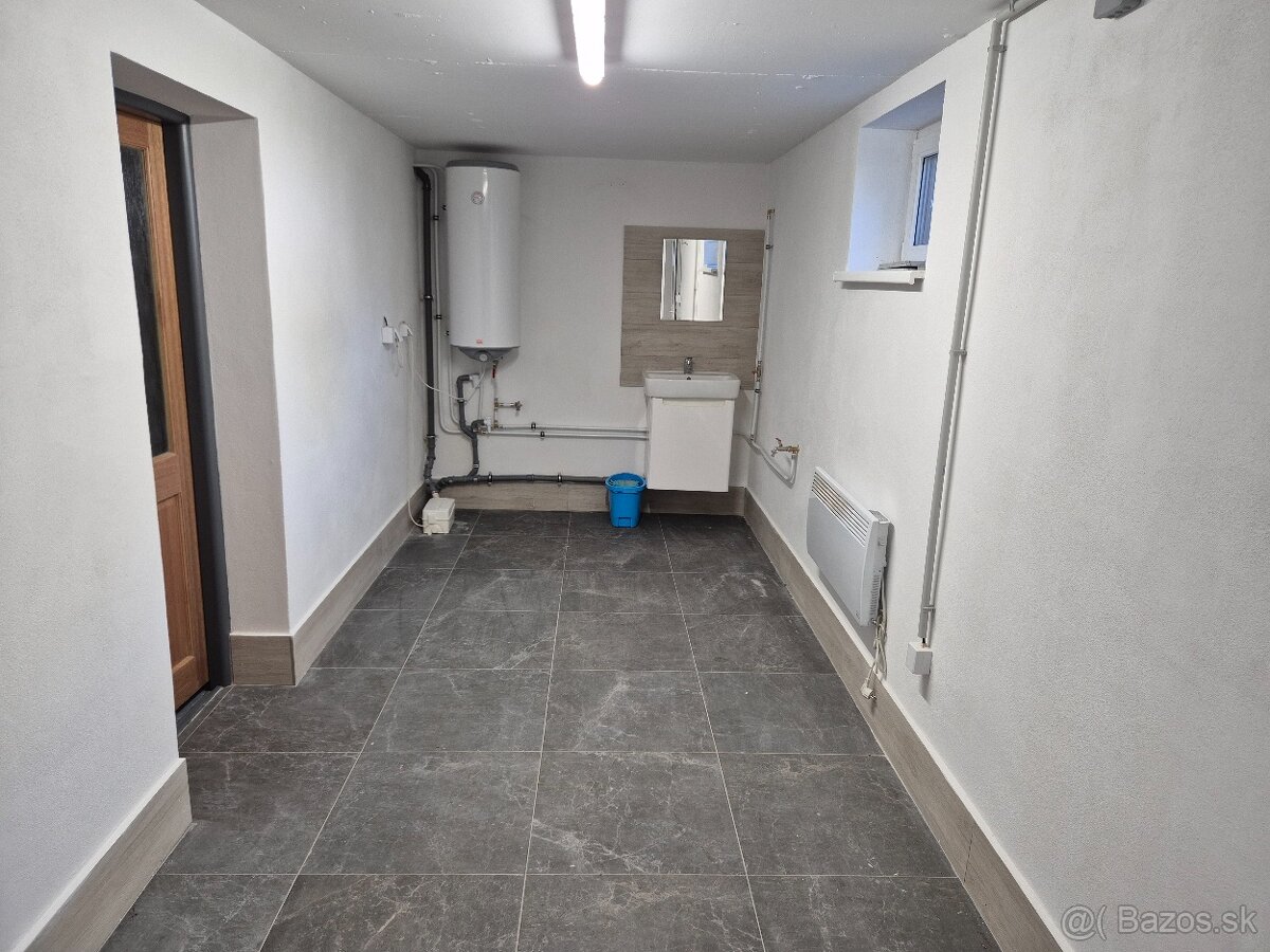 4-IZBOVÝ RADOVÝ RODINNÝ DOM - 6