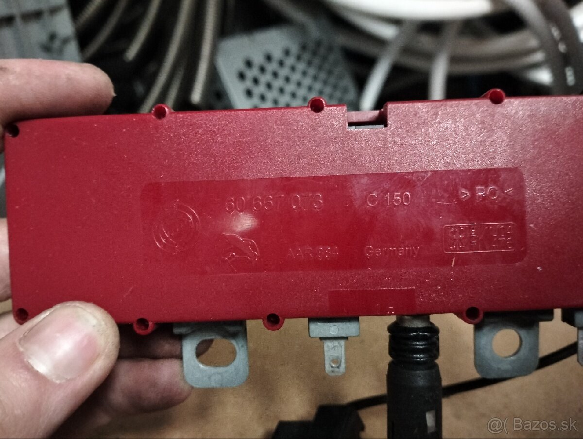 Predám náhradné diely na alfu Romeo 166 2.0 6V turbo - 6