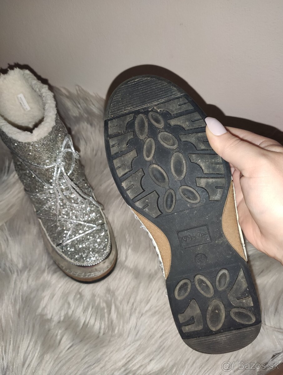 Strieborné / sivé trblietavé snehule - 6