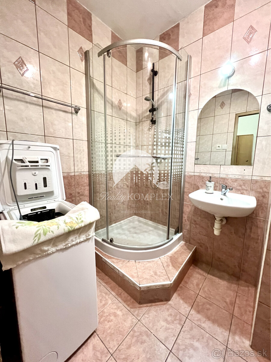 Reality KOMPLEX s.r.o. Vám ponúka na PRENÁJOM priestranný 1 - 6