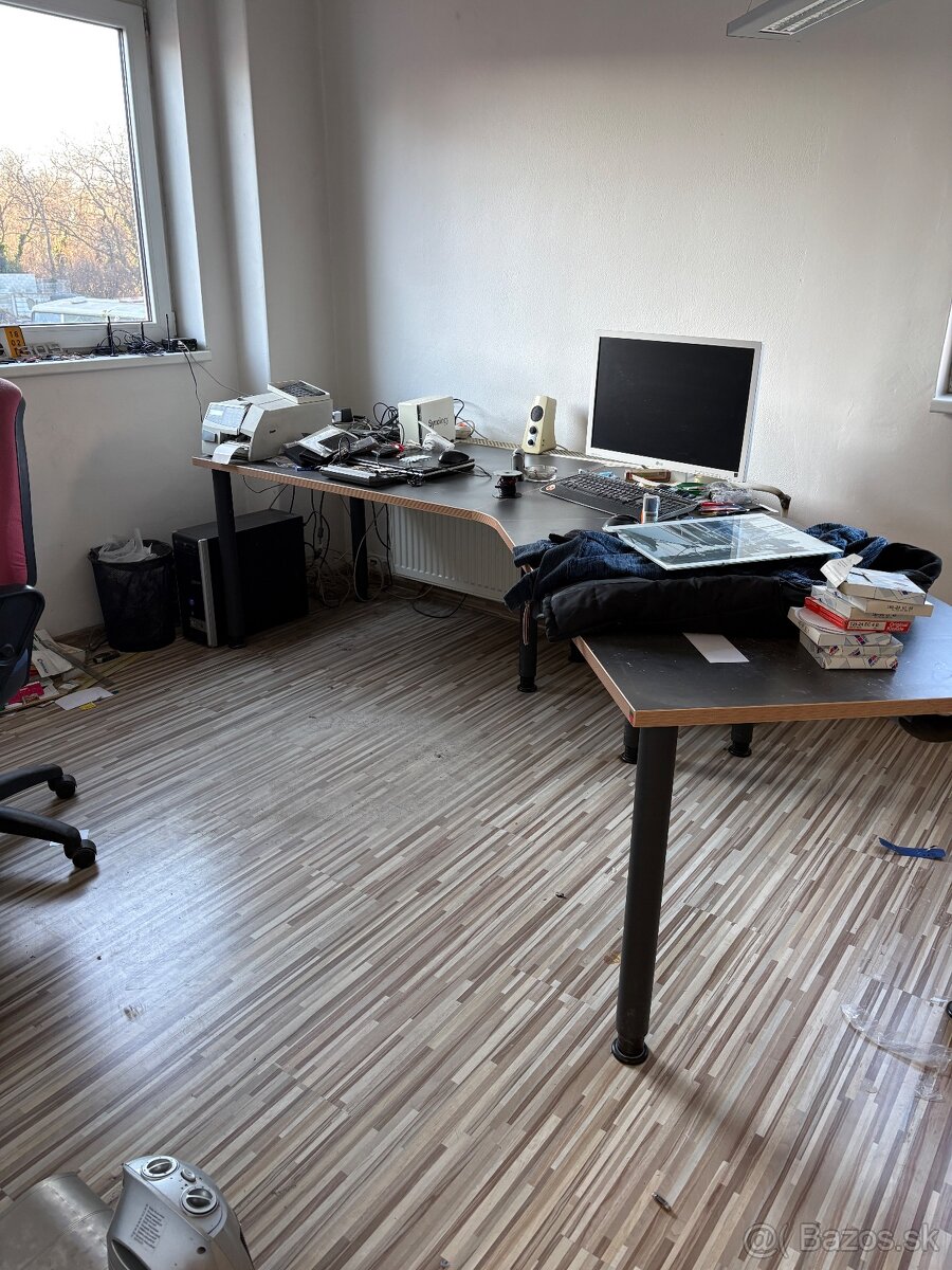 Predám kancelársky nábytok - 6