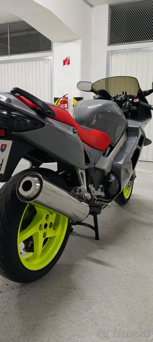 Honda VFR 800 FI 2001 - 6