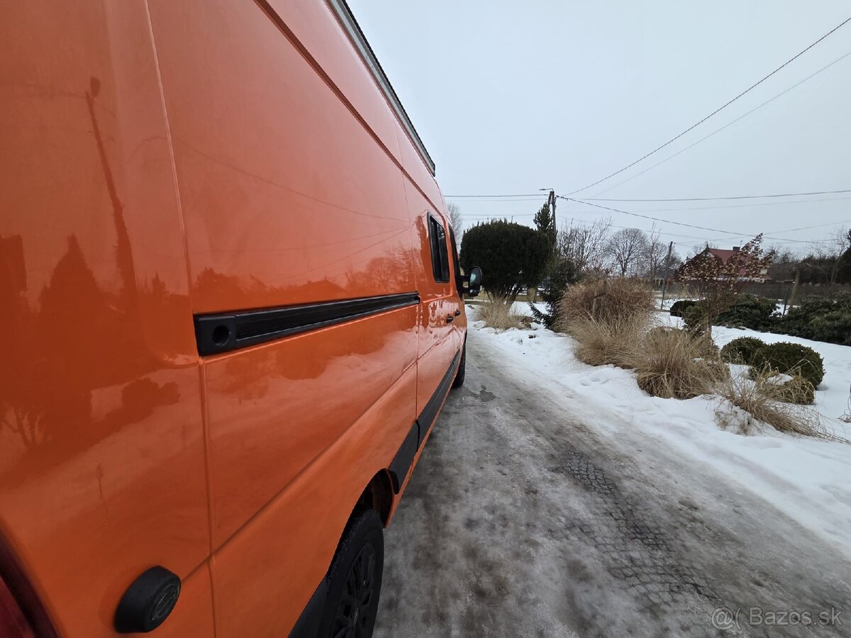 Predám 7 MIESTNU dodávku Renault Master - 6