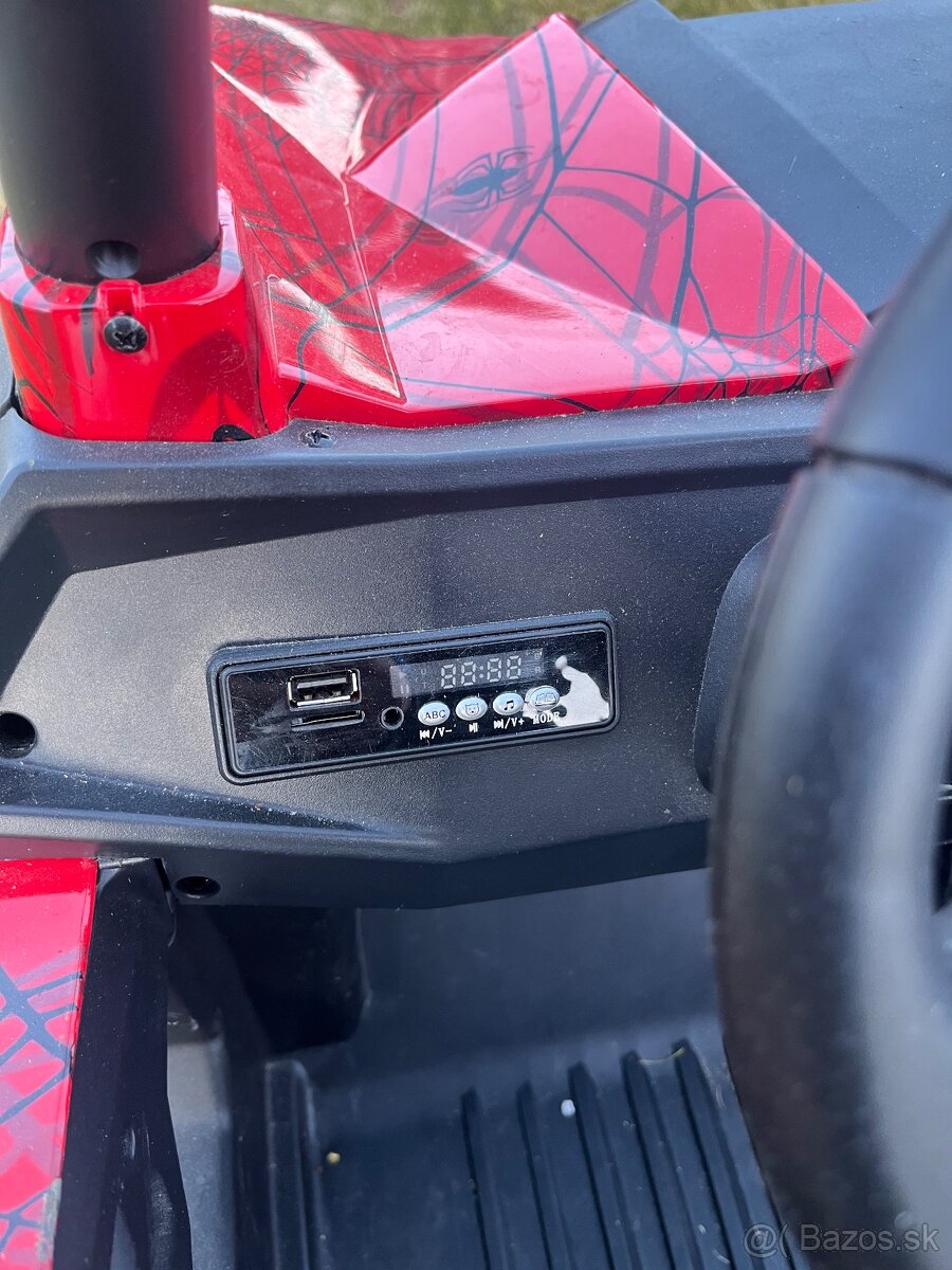 Elektrické autíčko buggy superstar 4x4 - 6