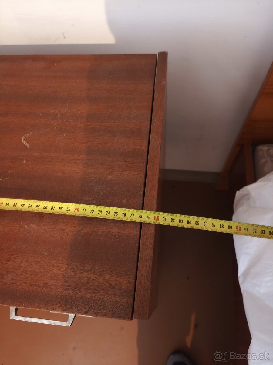 Komoda - 6