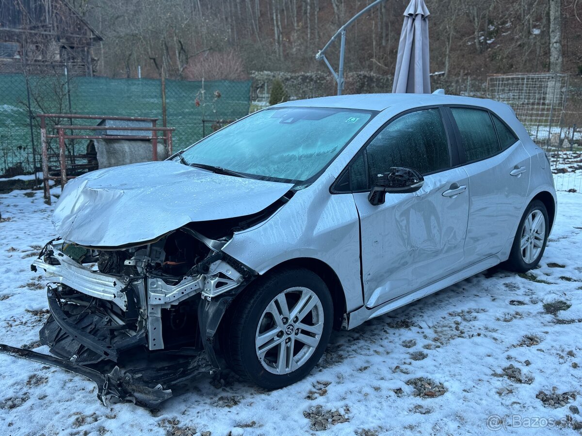 Toyota Corolla 1.2T 4valec benzin 2022 82000km - 6