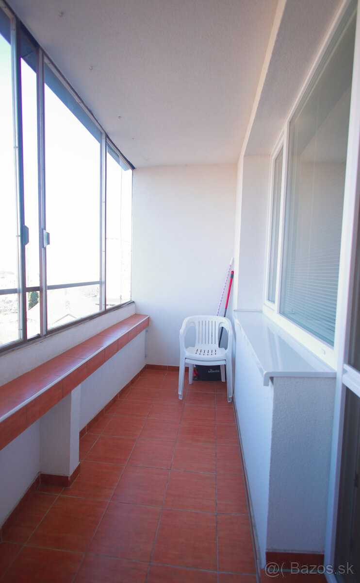 Garsónka Petržalka - prenájom - 6