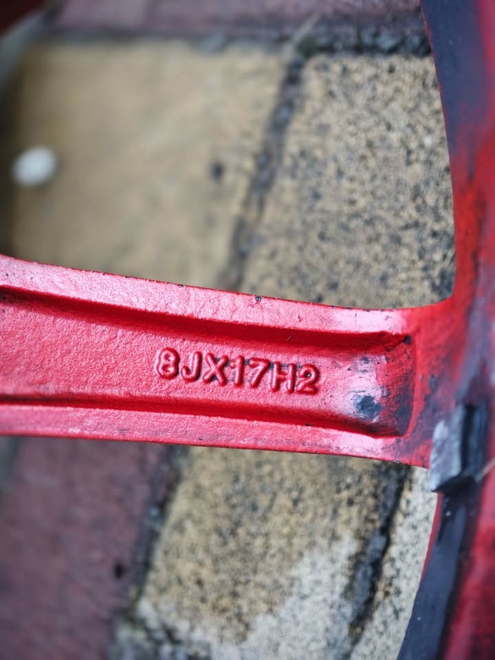 Elektróny 5x120 R17 8J ET15 - 6