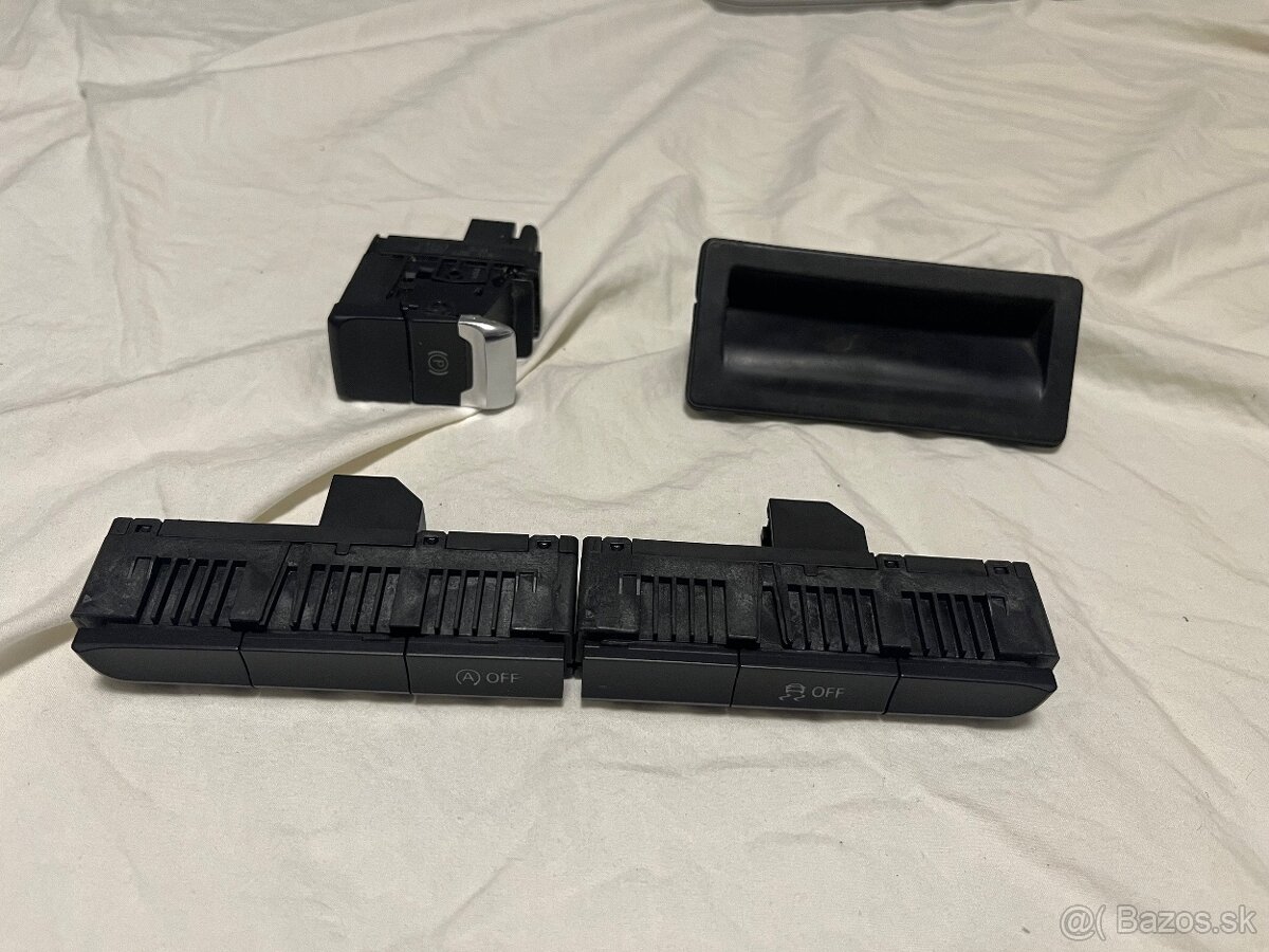 Audi A4B8,5 tlačítka - 6