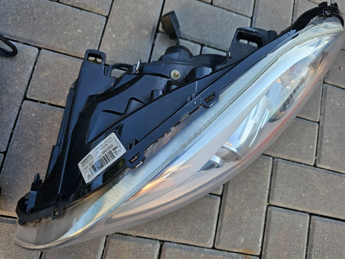 Xenony original Volvo XC60 ako nove, neposkodene - 6