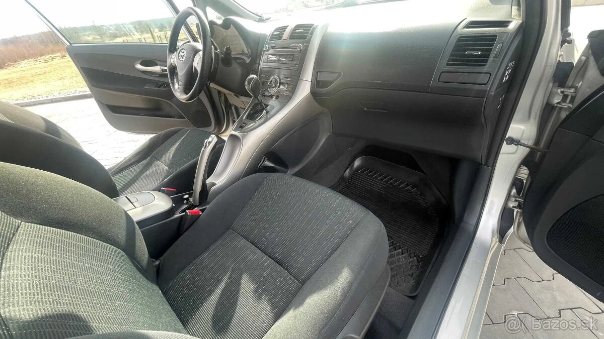 TOYOTA AURIS 1.6 AUTOMAT B + LPG - 6