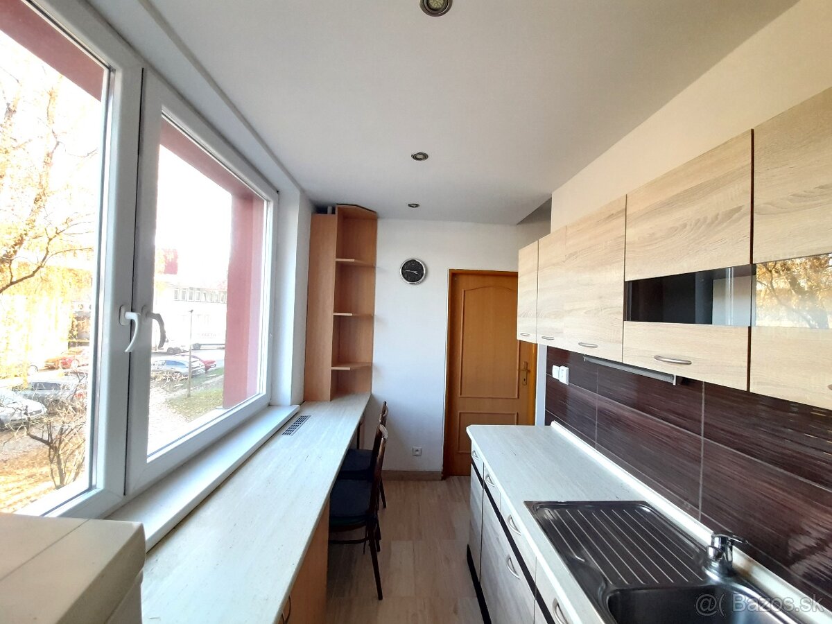 EXKLUZÍVNE predaj 3 izbový byt, 66m2, Terasa, Humen - 6