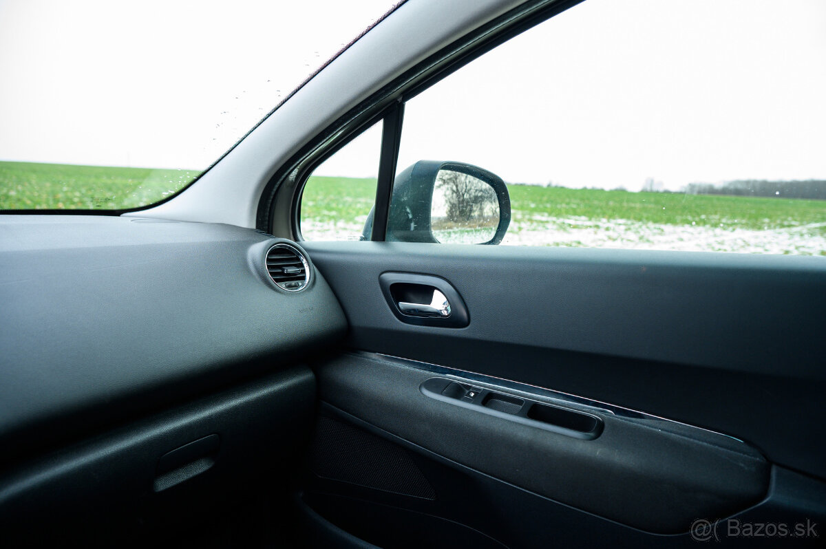 Peugeot 5008 diesel, 7 miestne - 6