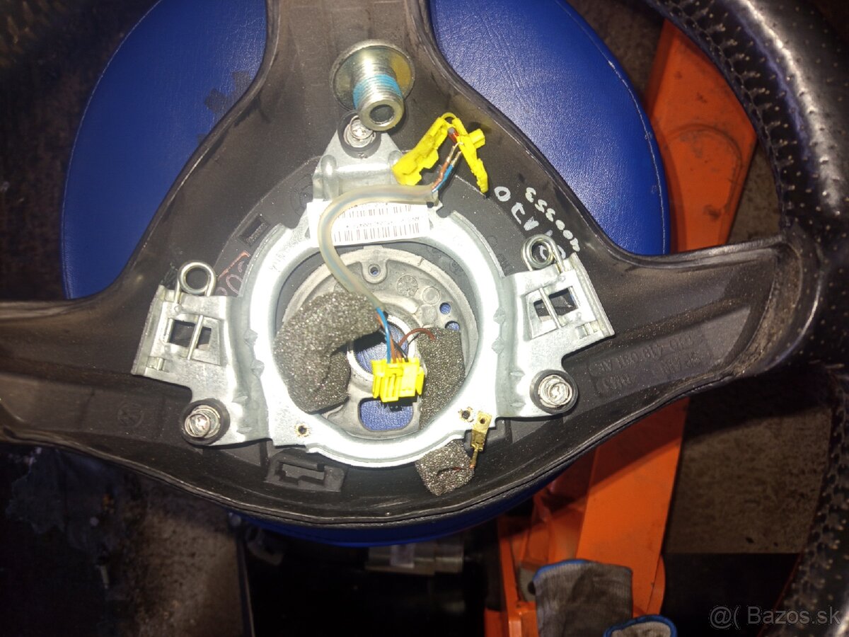 Trojramenný volant Volkswagen - 6