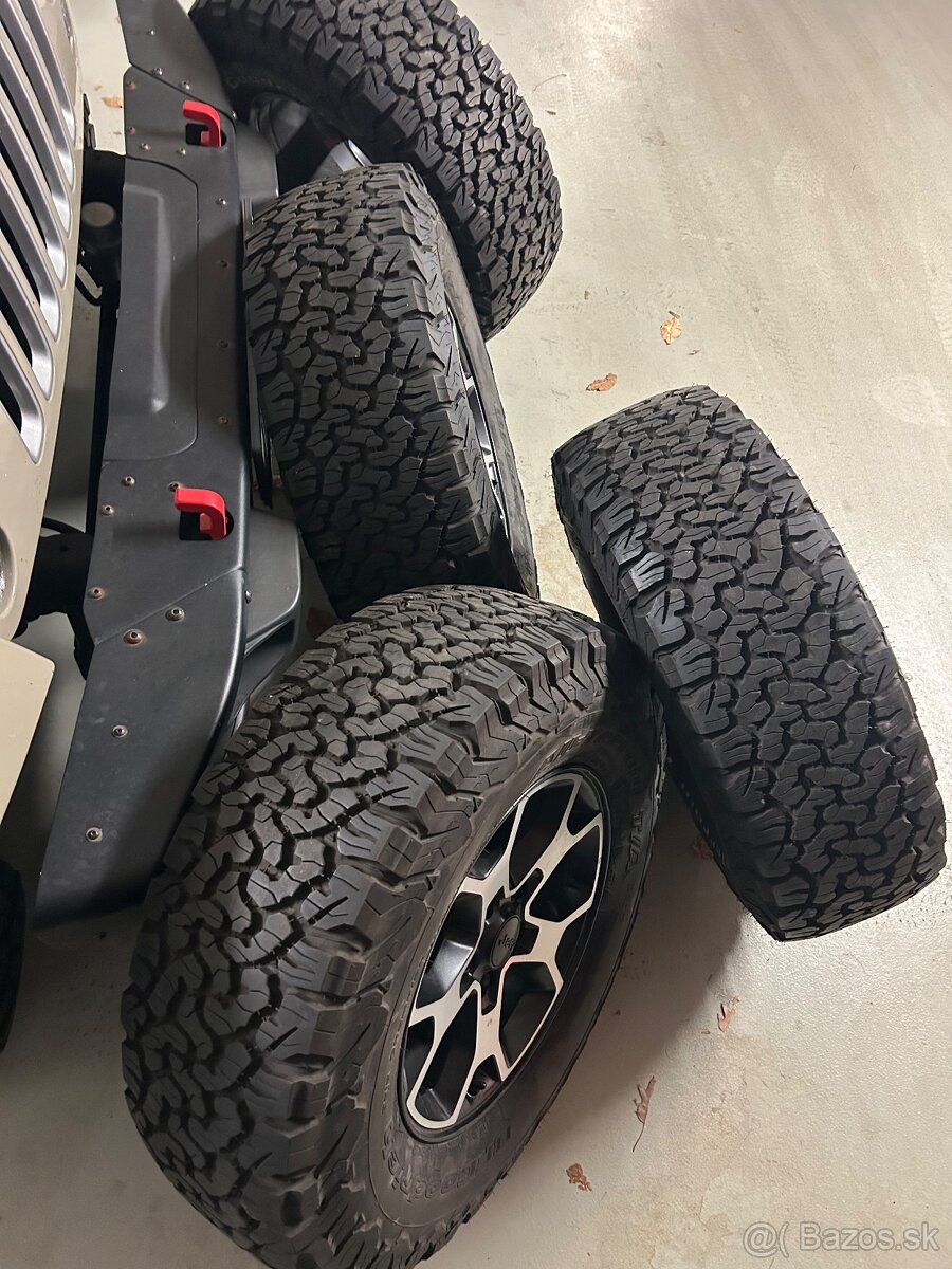 Jeep Wrangler 285/70 r17 BF Goodrich - 6