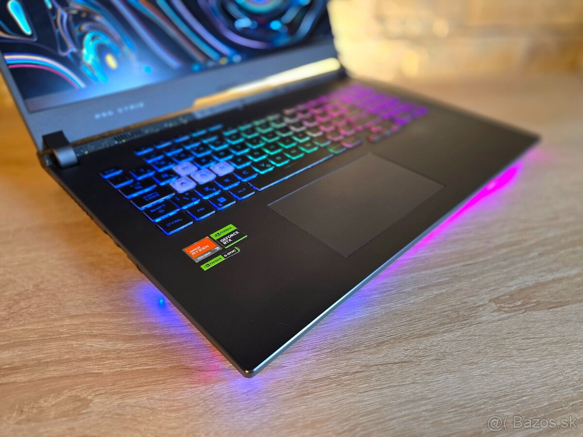 Asus ROG Strix G17 Ryz 9/ RTX 4060 8GB/ 16GB DDR5/ 1TB - 6