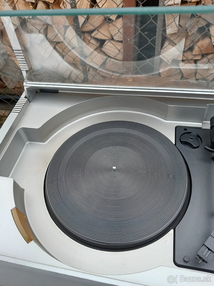 Predám gramoradio Dominant 1093 A - 6