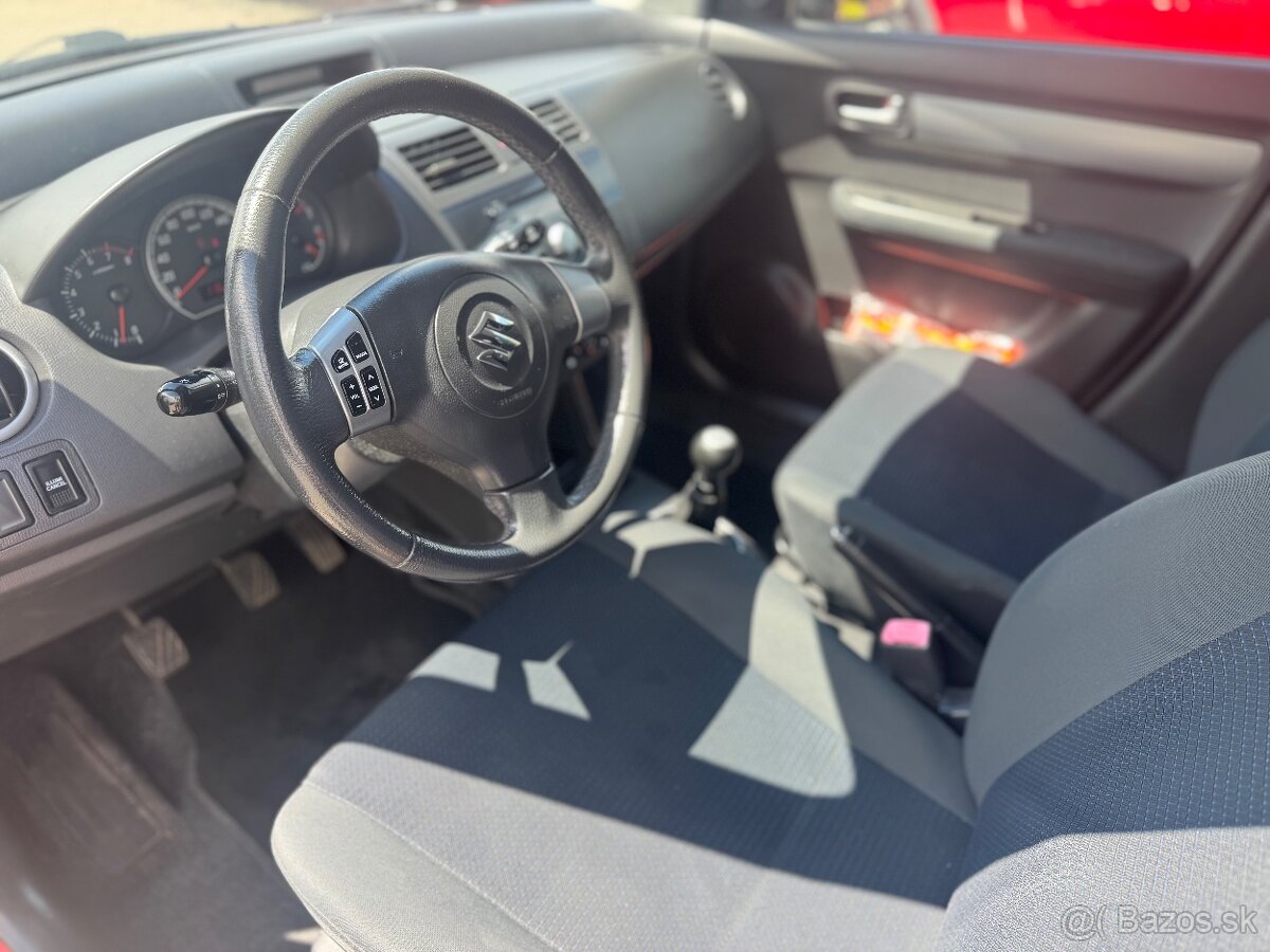 Suzuki Swift - 6
