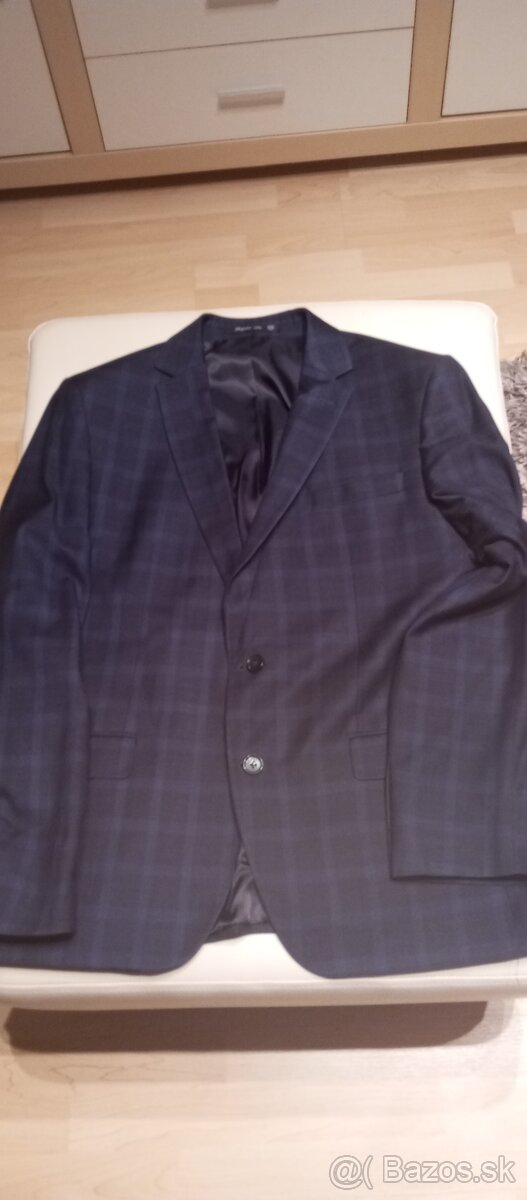 Tmavomodrý oblek - 6