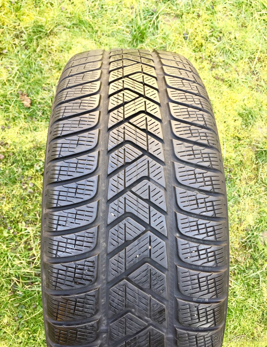 235/55 r18 zimné Pirelli 104H - 6