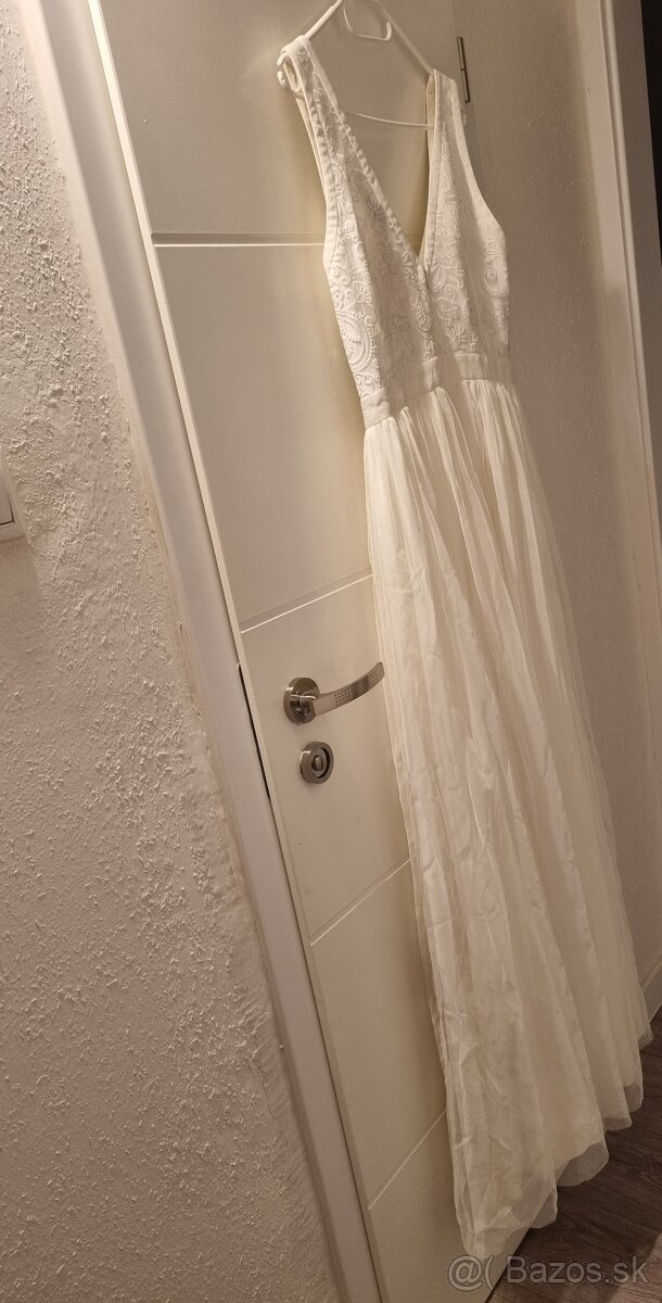 Svadobne dlhé šaty s čipkou - 6