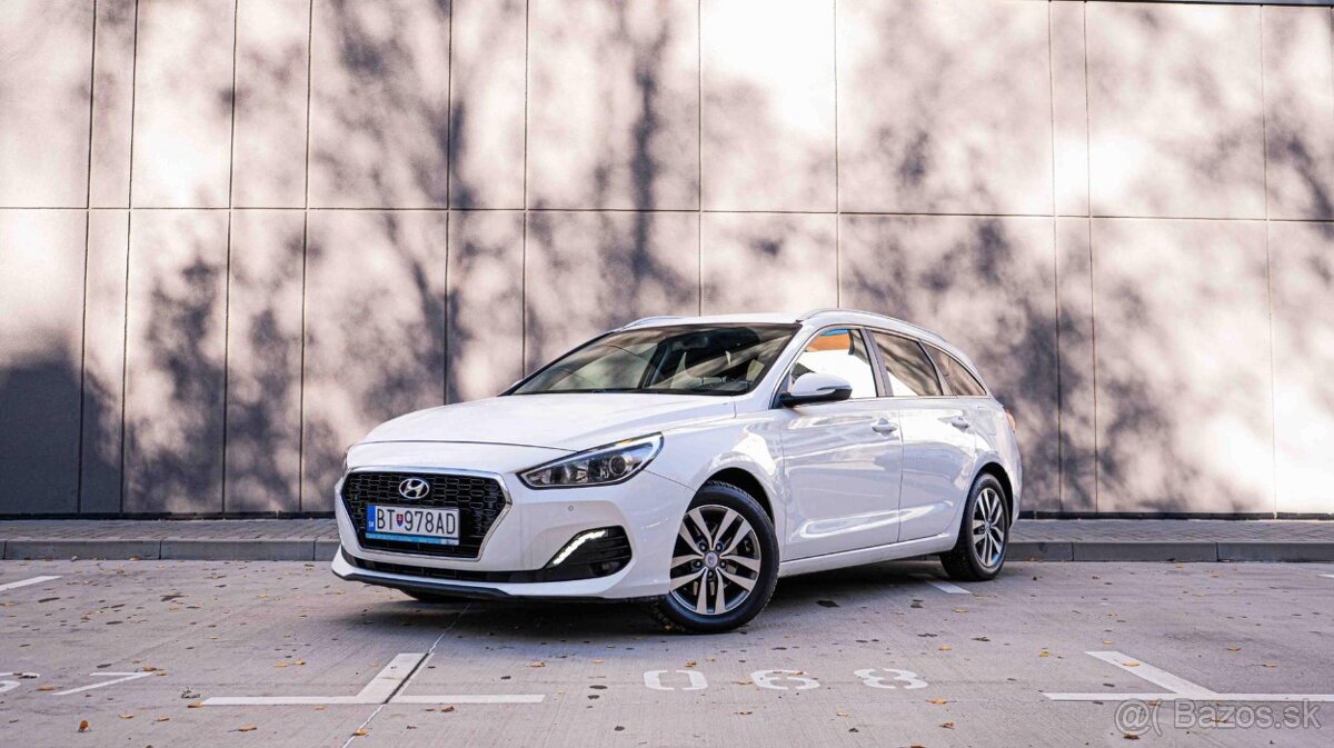 Hyundai i30 CW 1.6 CRDi Classic DTC - 6