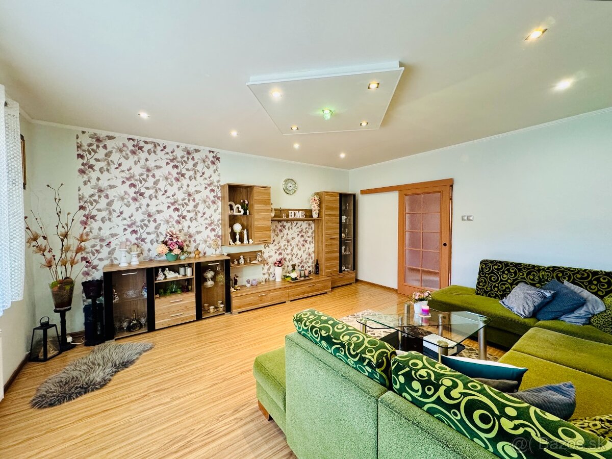 Priestranný dom s veľkým pozemkom – Nižná Hutka - 6