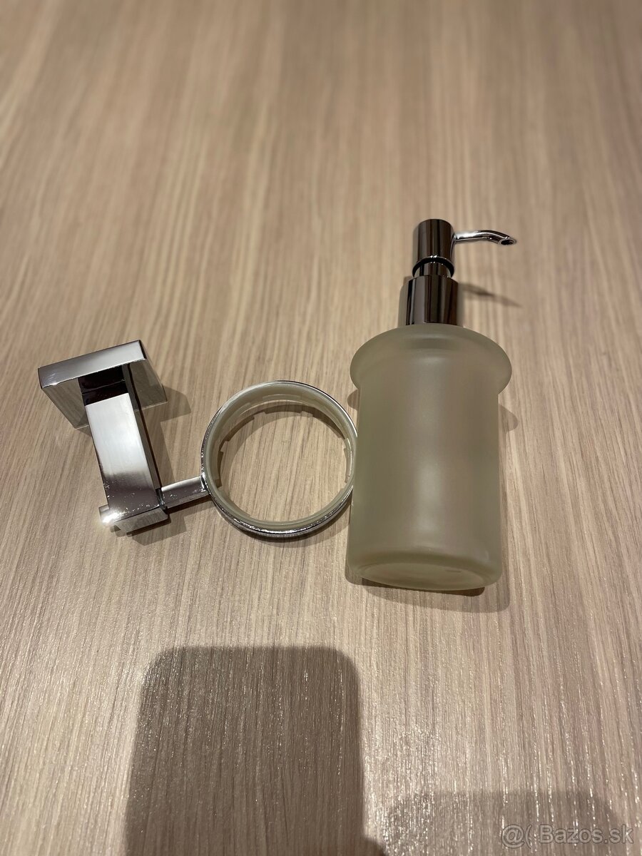 Dávkovač na tekuté mydlo - 6