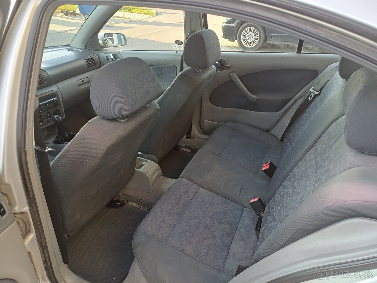 Skoda octavia 1.6 74kw benzin - 6