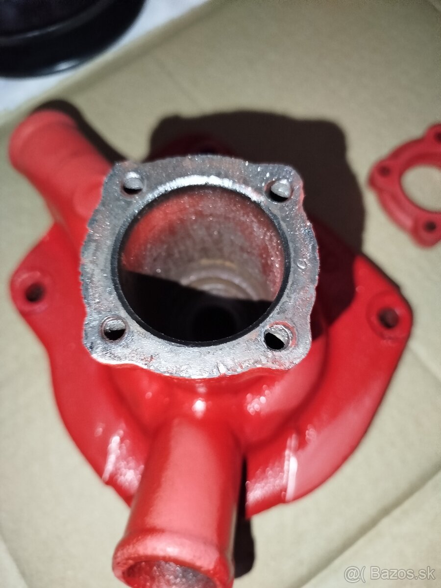 Vodné čerpadlo Zetor 25 - 6