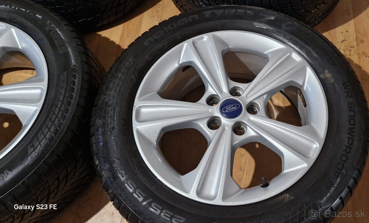 Predám zimnu sadu Ford Kuga 5x108 R17 ,235/55 R17+ TPMS - 6