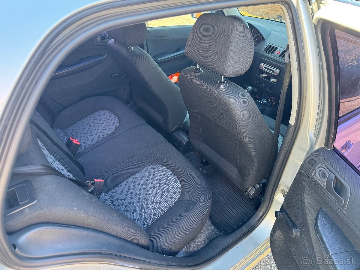 Predám Škoda Fabia 1.2Htp , 2006 - 6