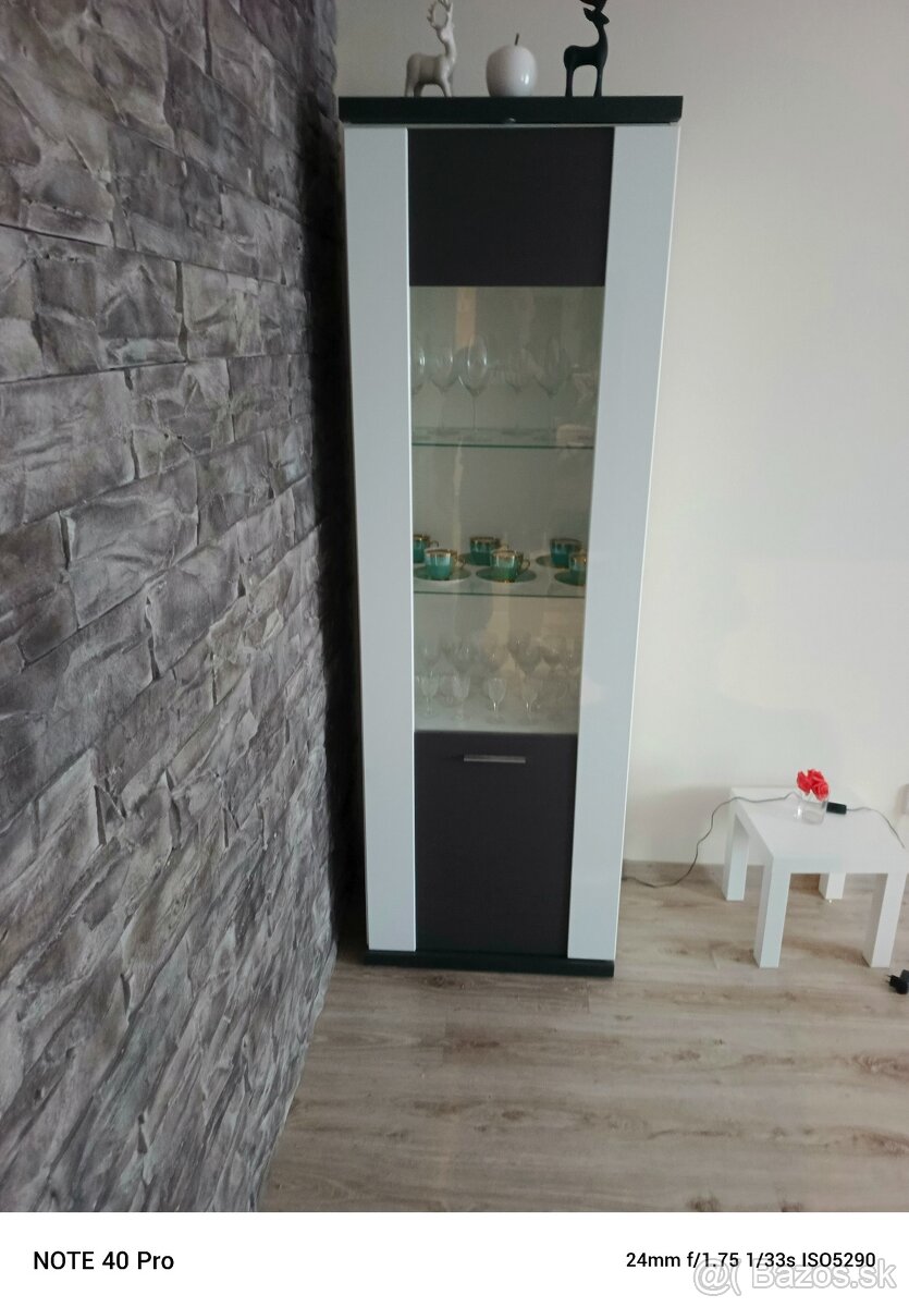 Manželská posteľ+nábytok - 6