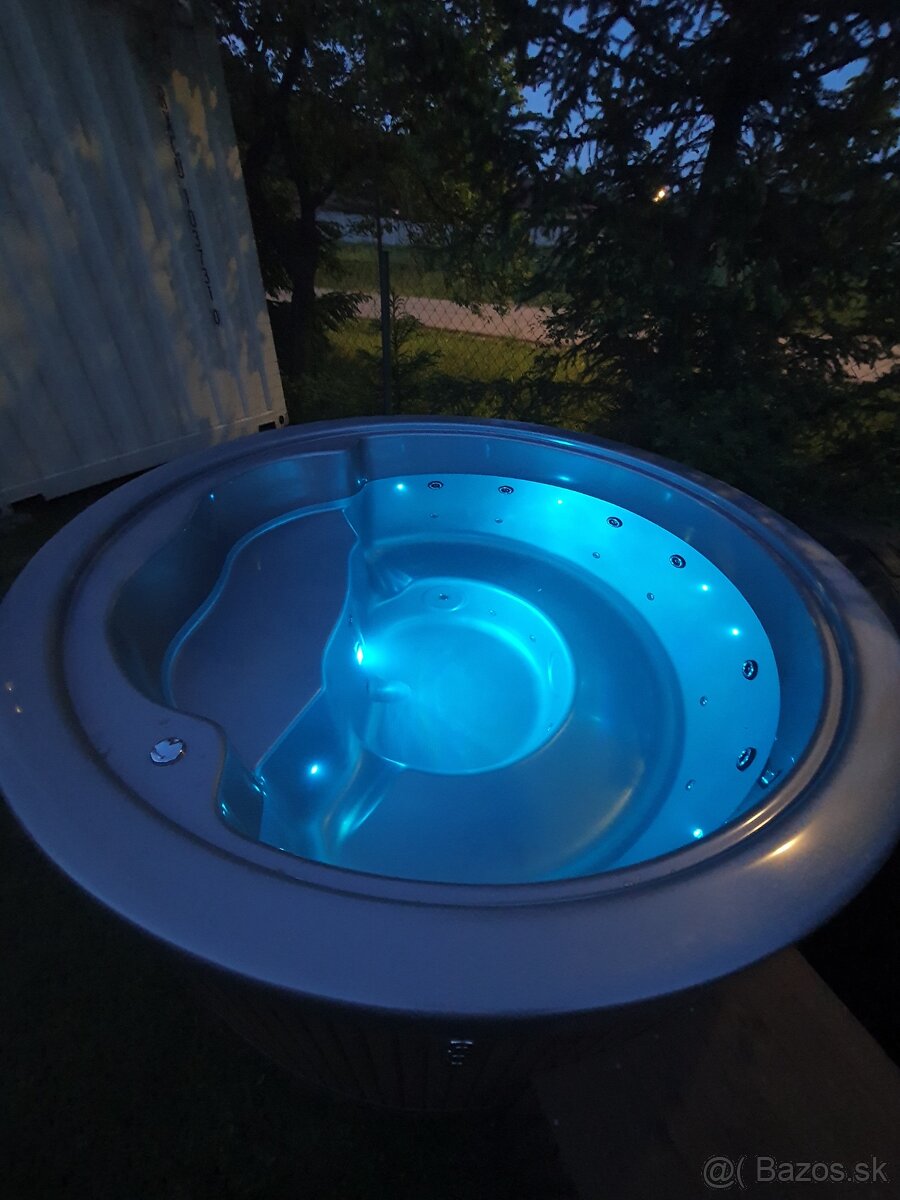 Akrylátová vírivka CLASSIC ECO Ø200CM - 6