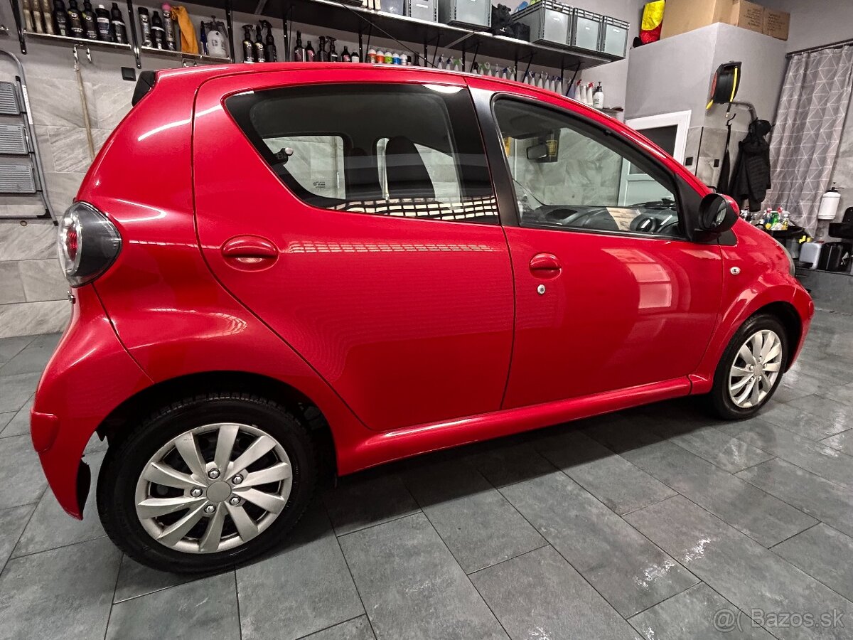 TOYOTA AYGO, 1.0 i, 50KW/68PS, 2011, 93 000 KM - 6