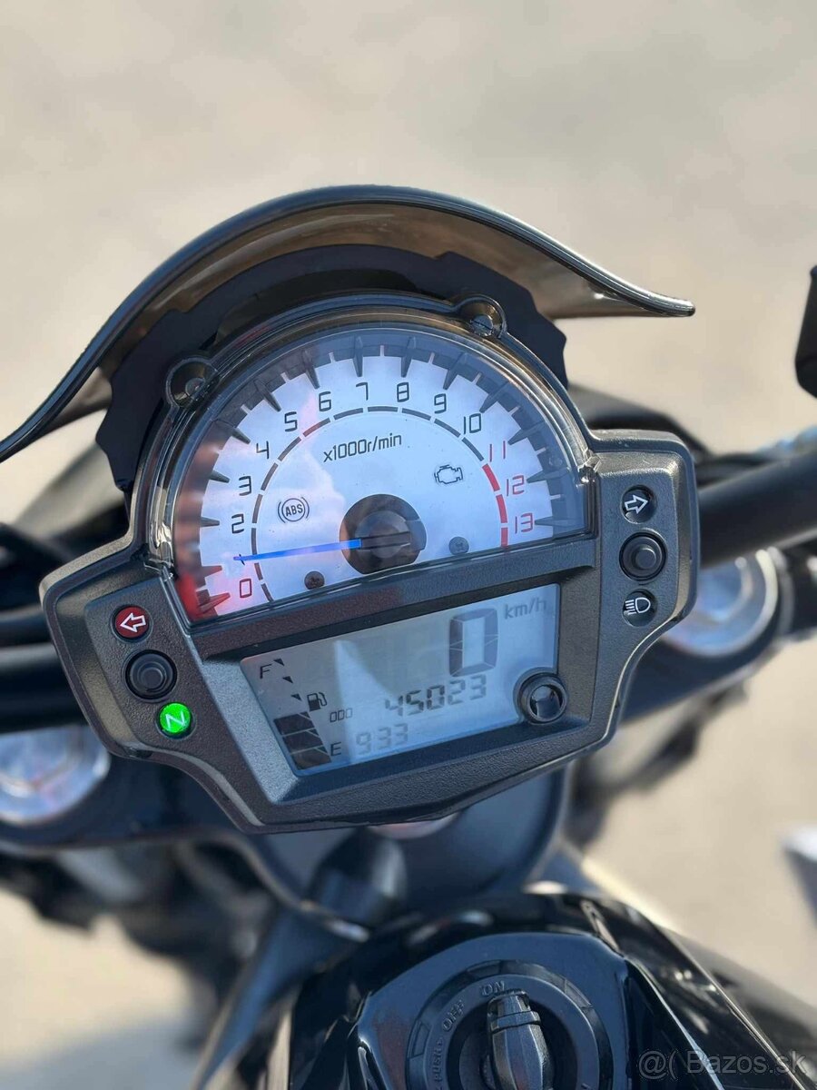 Kawasaki ER-6n ABS – TOP STAV – r. 2012 - 6