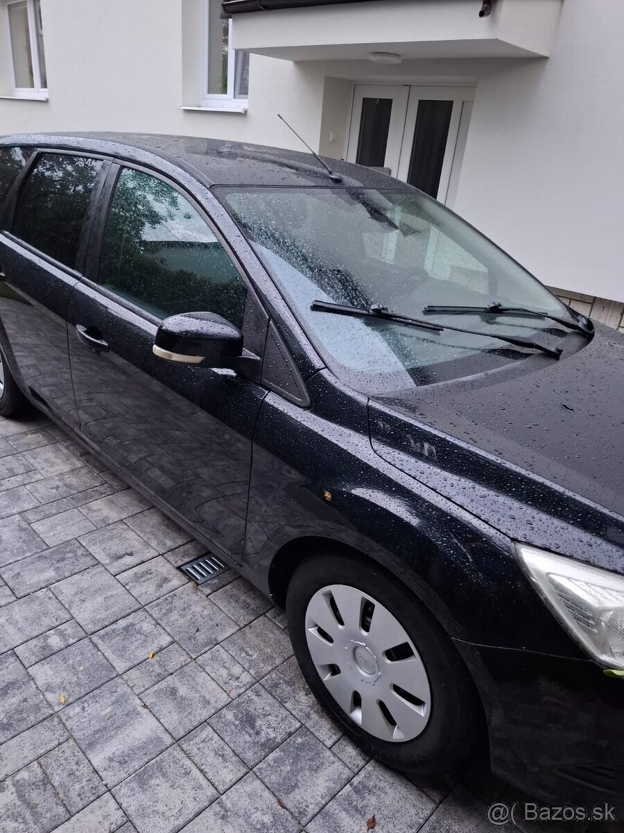 FORD FOCUS KOMBI 1,6 TDI ECOnetic - 6