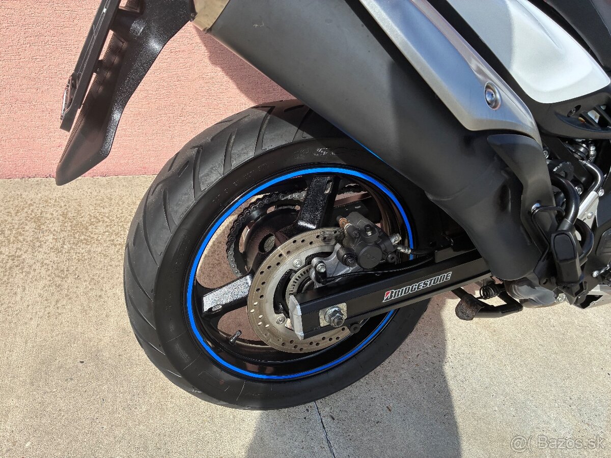 Suzuki DL 650 Vstrom - 6