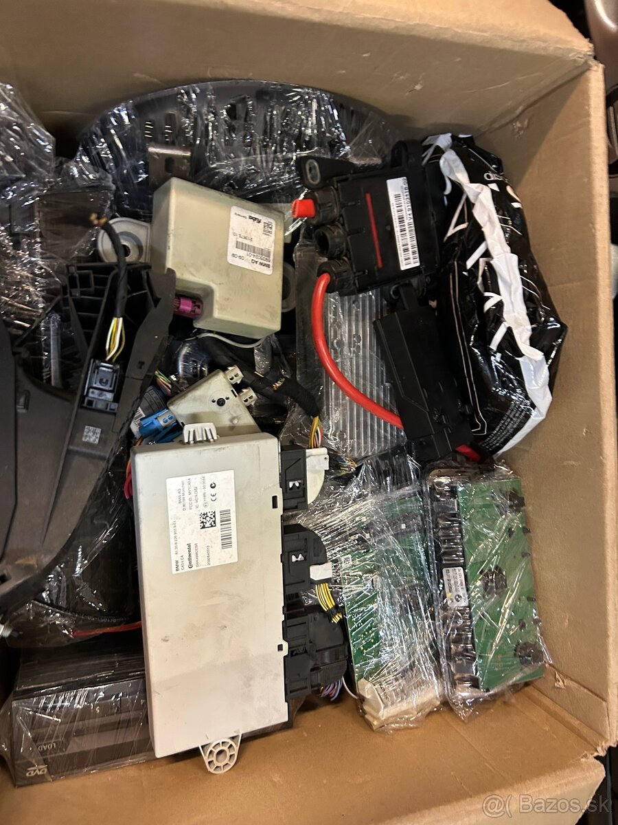 BMW 7 F01 NÁHRADNÉ DIELY - 6