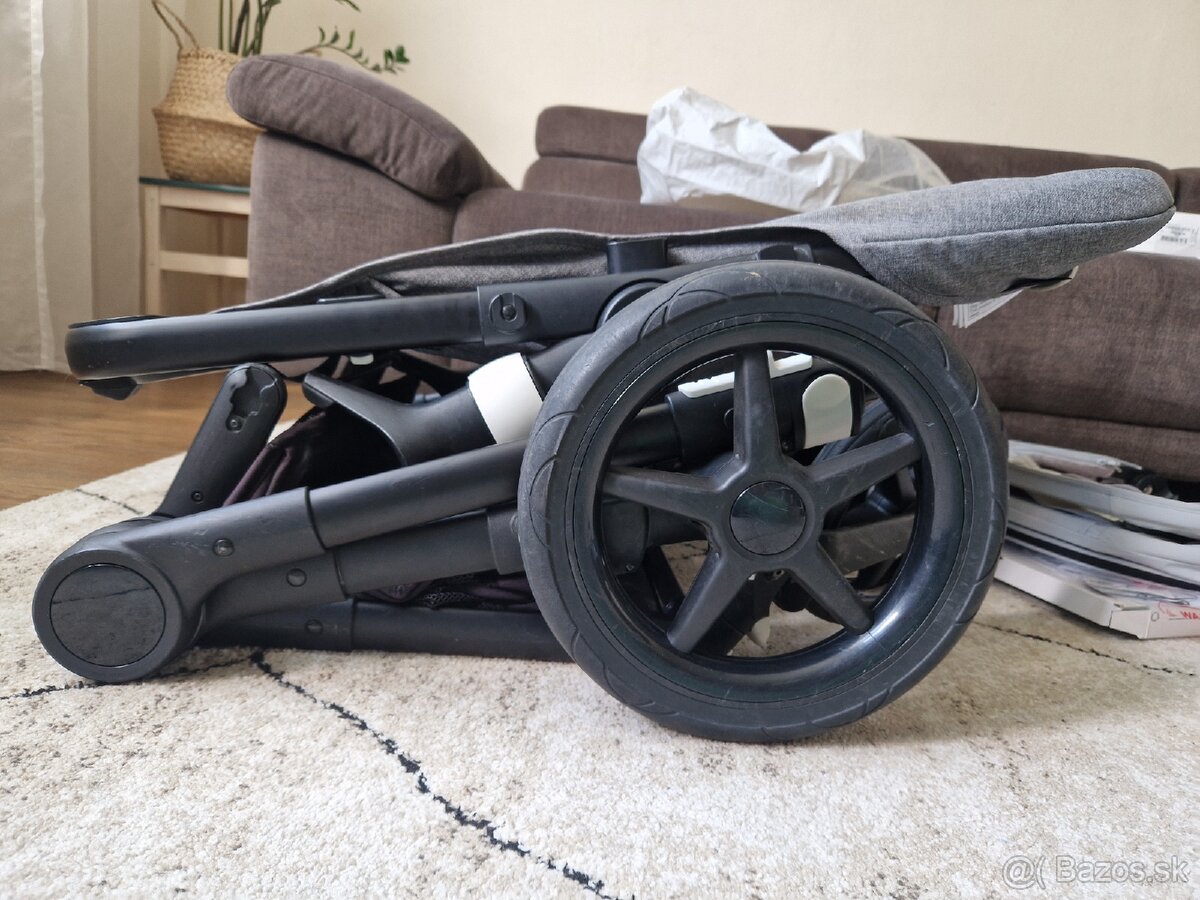 Bugaboo fox 2 vajíčko a základná cybex - 6