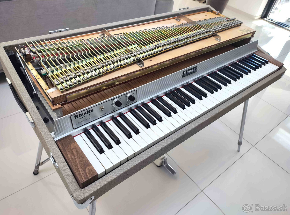 RHODES MARK I SeventyThree rok 1975 - 6